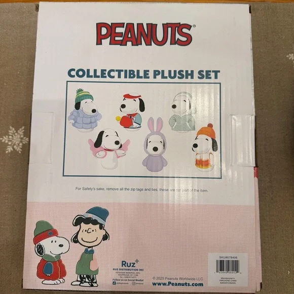 New in box Peanuts Snoopy Collectible Plush Set 6 pieces - Picture 3 of 3